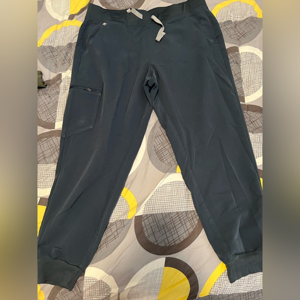 Figs scrub pants